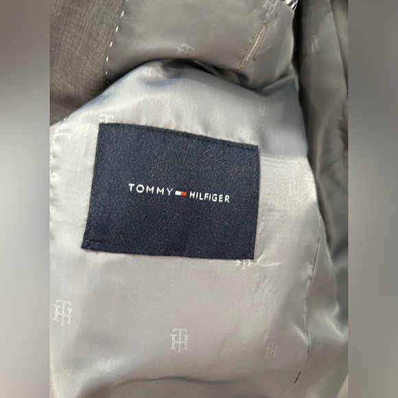 Tailored Tommy Hilfiger Mens Shark Skin Two Button Suit - Picture 6 of 16